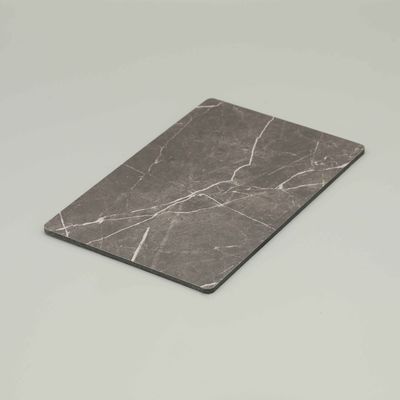 Carta di marmo grigio ACP resistente agli graffi. pannello composito di alluminio a effetto pietra da 1,5-8 mm per facciate architettoniche.