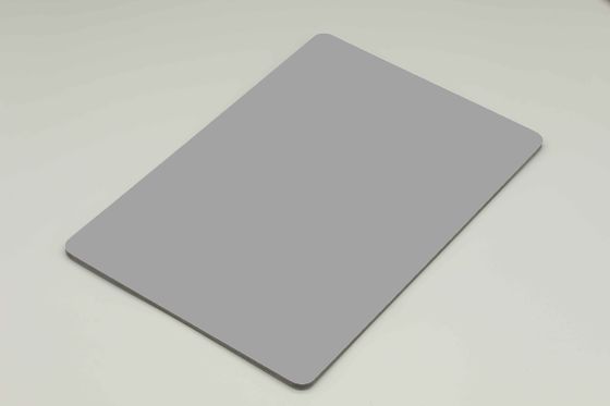 UP di alta qualità Grigio pannello in alluminio composito Colore solido Dimensione standard Decorazione PE Rivestimento