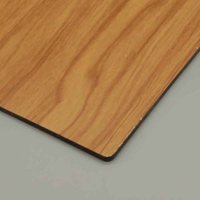 Pannello composito in alluminio ACM effetto legno resistente ai graffi da 6 mm, lastra per copertura in acero chiaro Acp