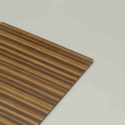 4mm PVDF Woodgrain Aluminum Composite Panel for Exterior Facades & SignageIl nostro pannello in alluminio composito PVDF 4mm è progettato per facciate esterne di edifici, rivestimenti per uffici e esterni