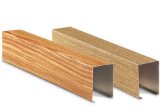 Decorazione degli interni in metallo pannello di soffitto in alluminio a forma di U alluminio sospeso Decorazione del soffitto