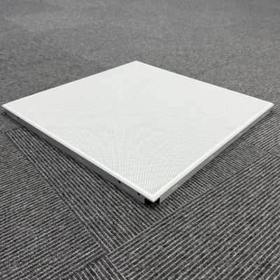 Veneer di alluminio per la decorazione architettonica moderna Disegno perforato esteticamente gradevole e ventilazione