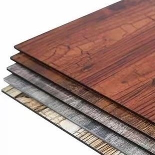 Pannelli compositi in alluminio PVDF Vivid Colorfast, pelli in alluminio flessibili da 0,2-0,5 mm, spessore 4 mm per rivestimenti architettonici e pubblicità